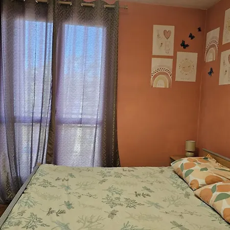 Apartment Centre 2