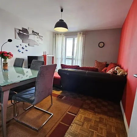 Centre 2 Apartment *